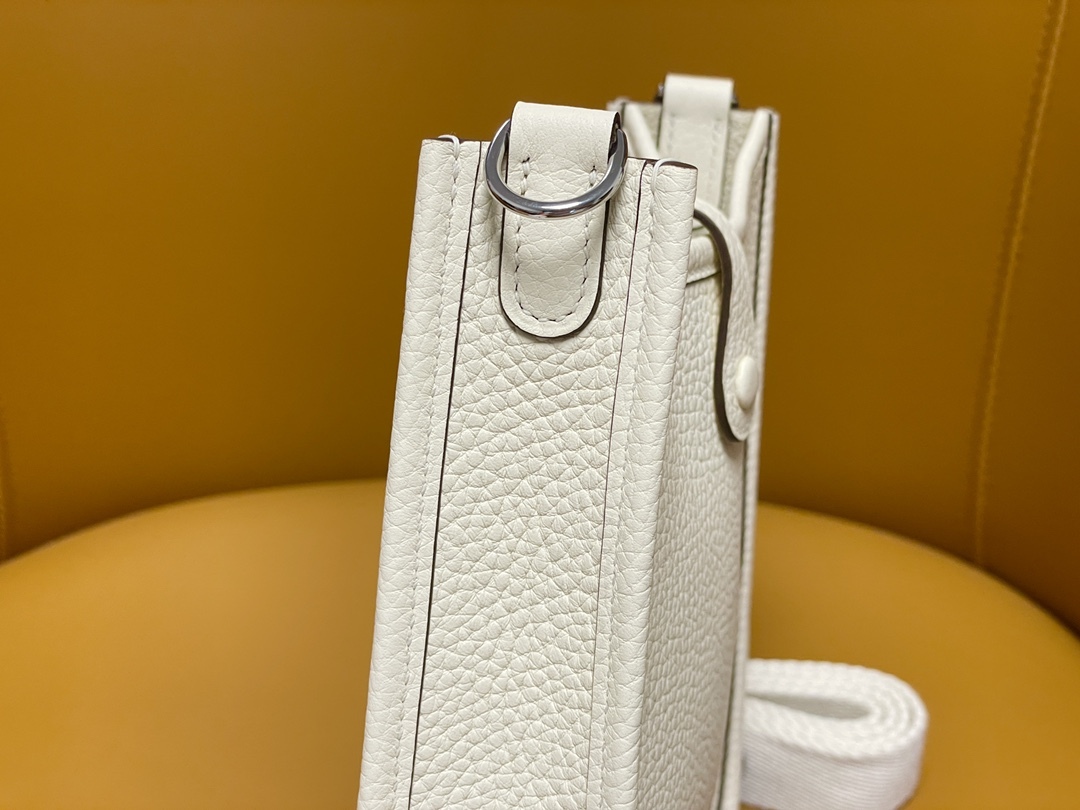  Evelyn Cream White