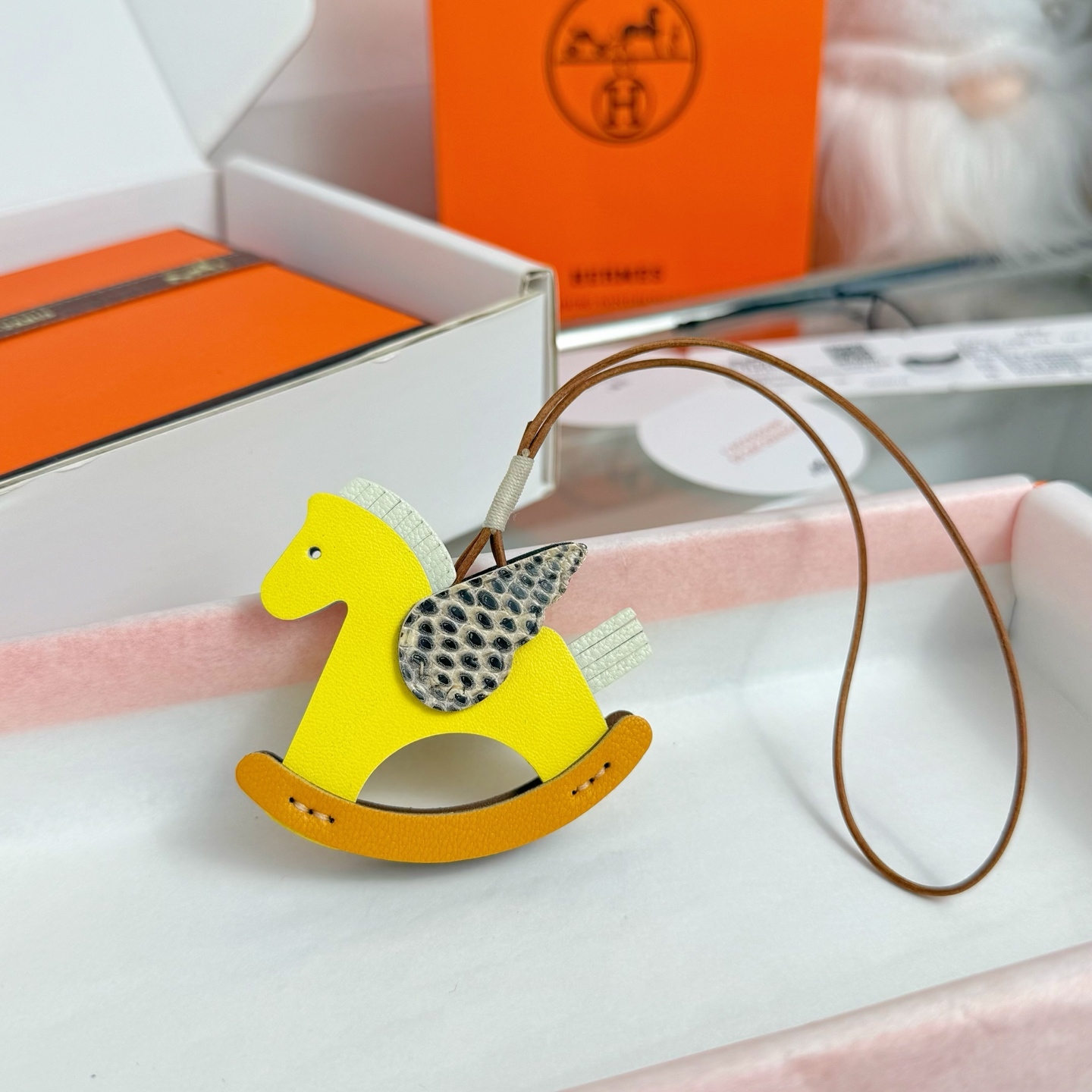hermes Small pendant