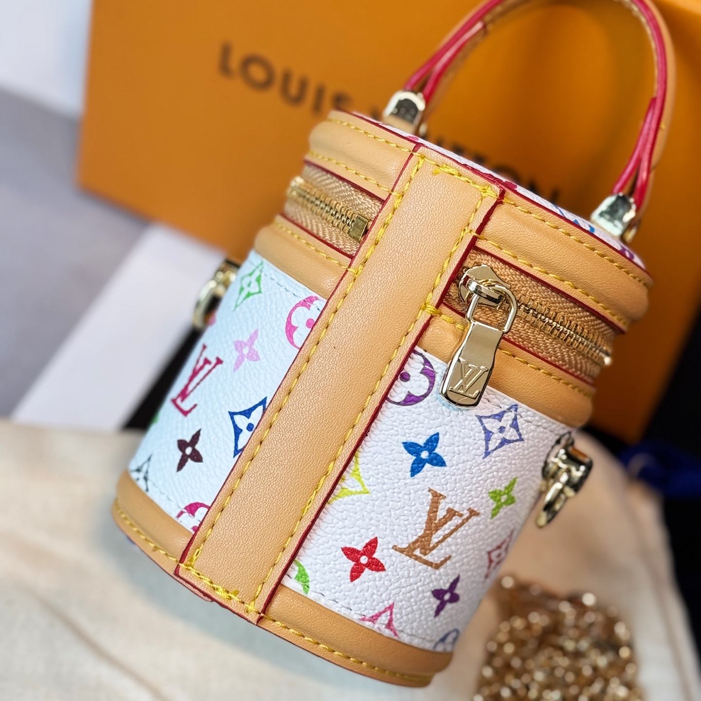 LV Small pendant
