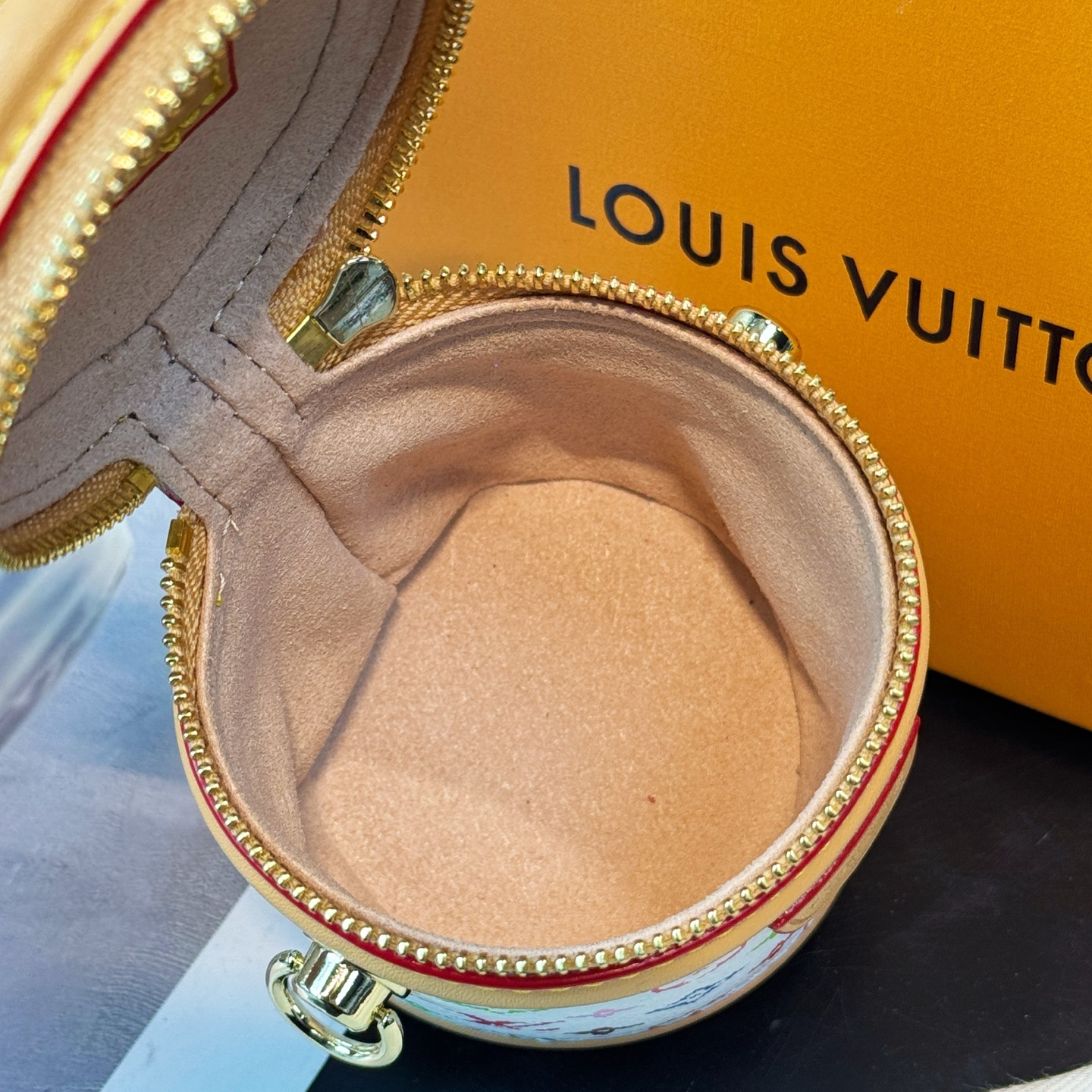 LV Small pendant