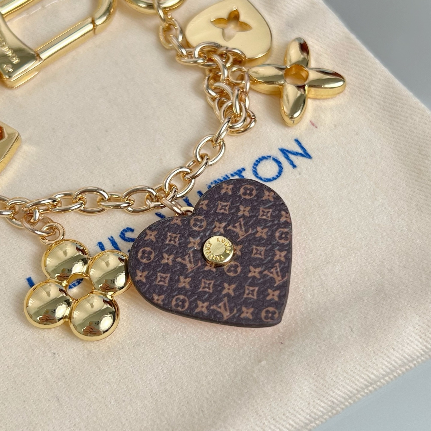 LV Small pendant
