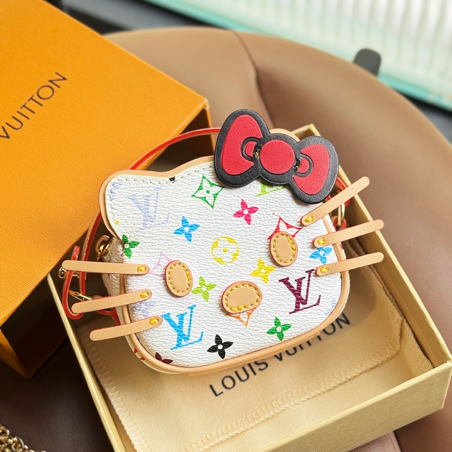 LV Small pendant