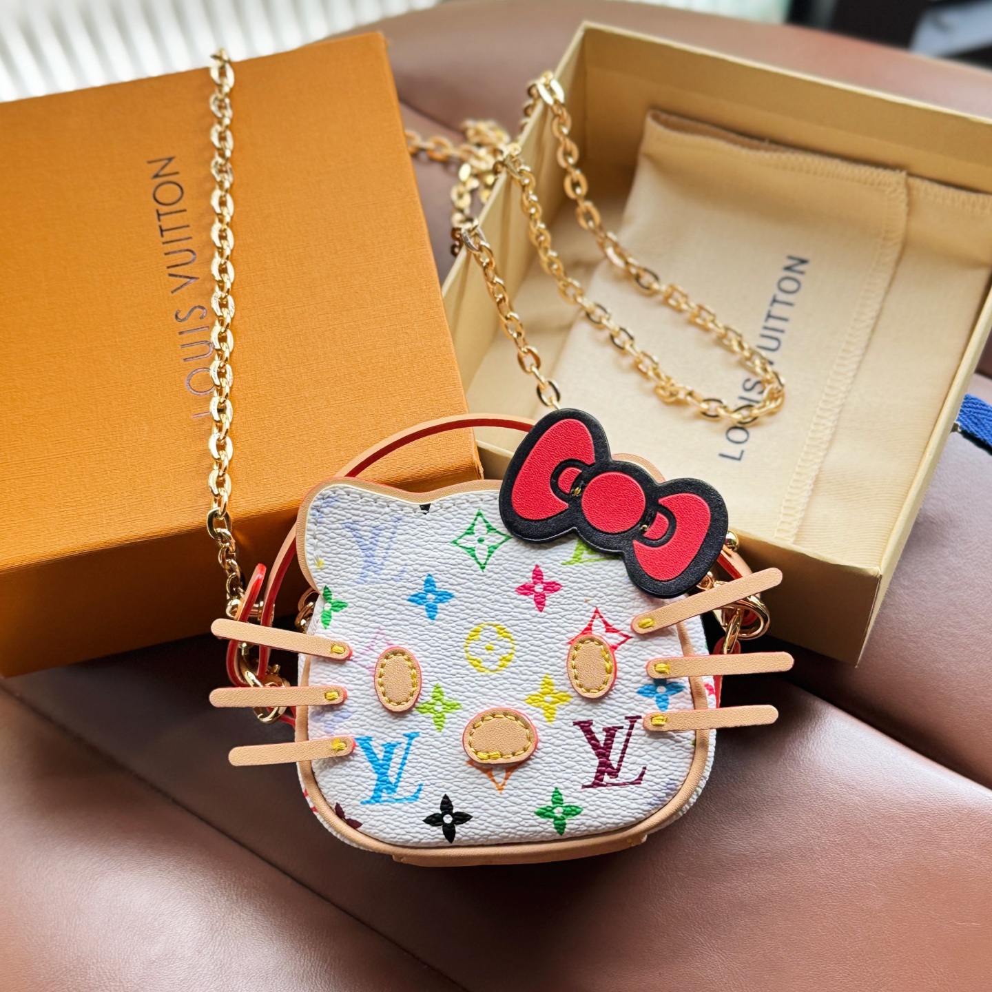 LV Small pendant
