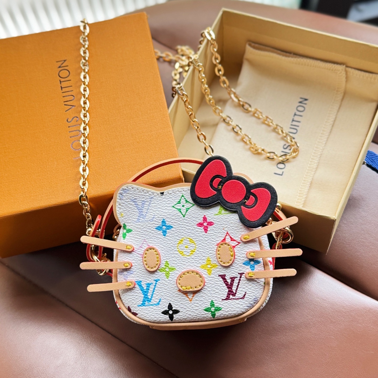 LV Small pendant