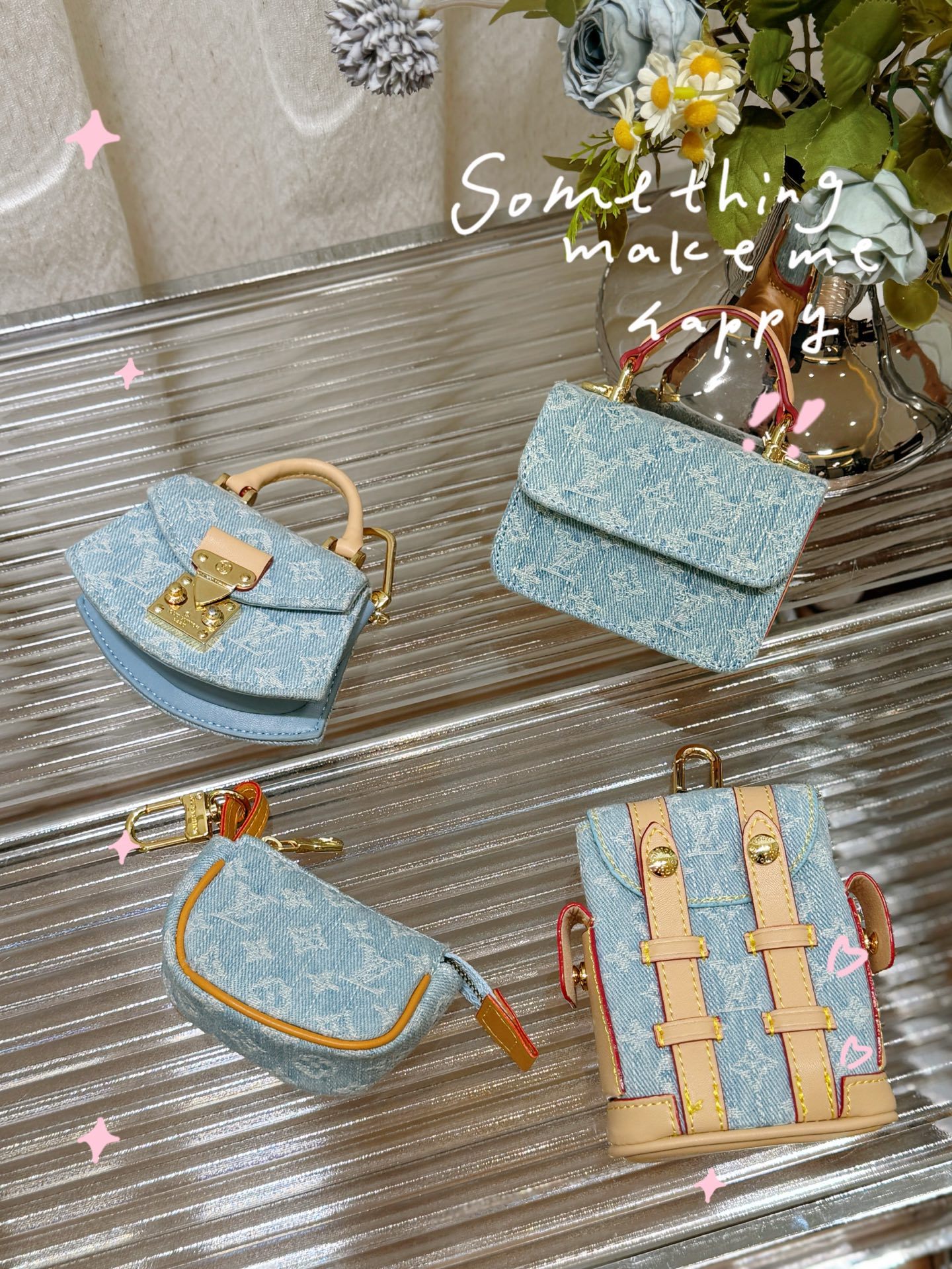 LV Small pendant