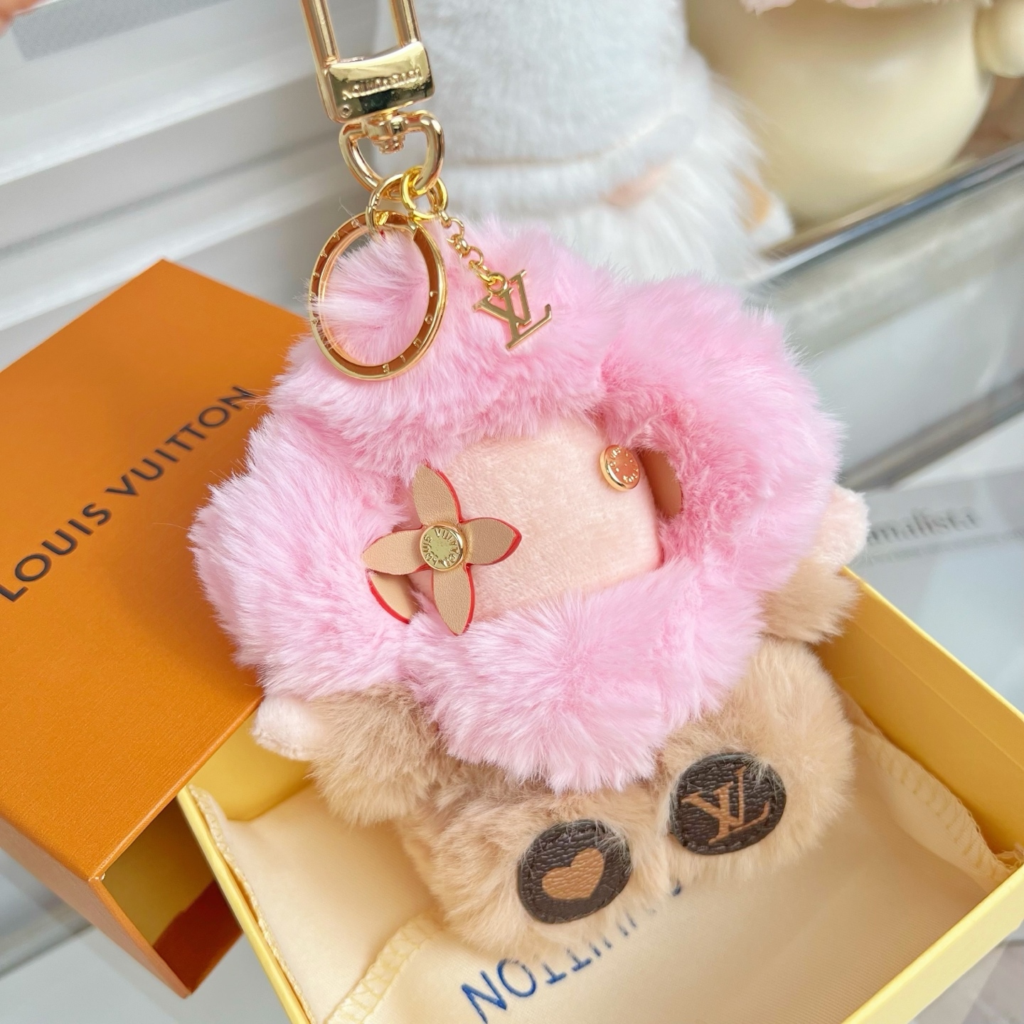 LV Small pendant