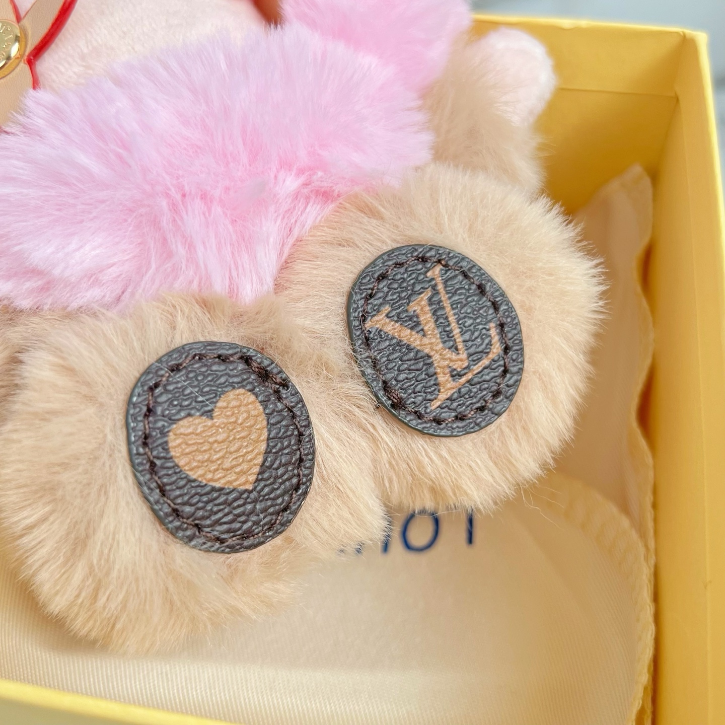 LV Small pendant