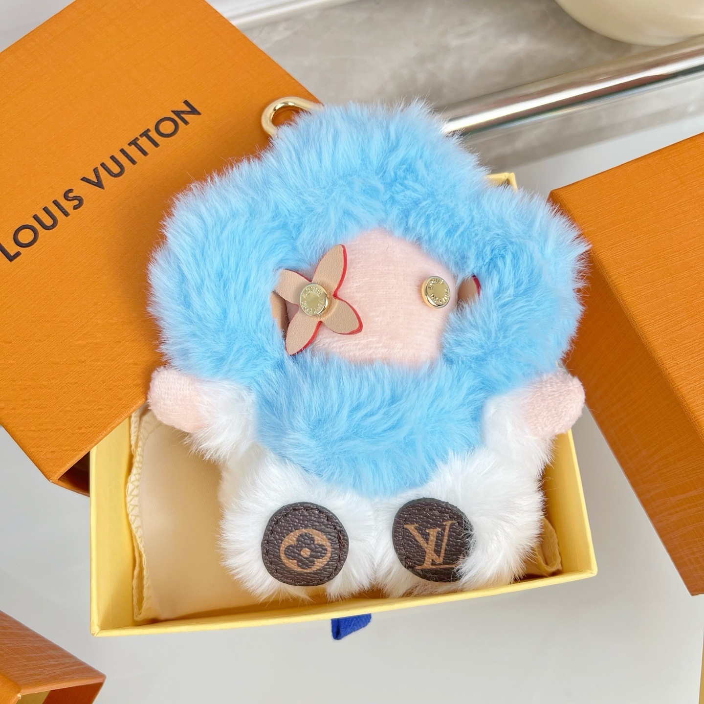 LV Small pendant