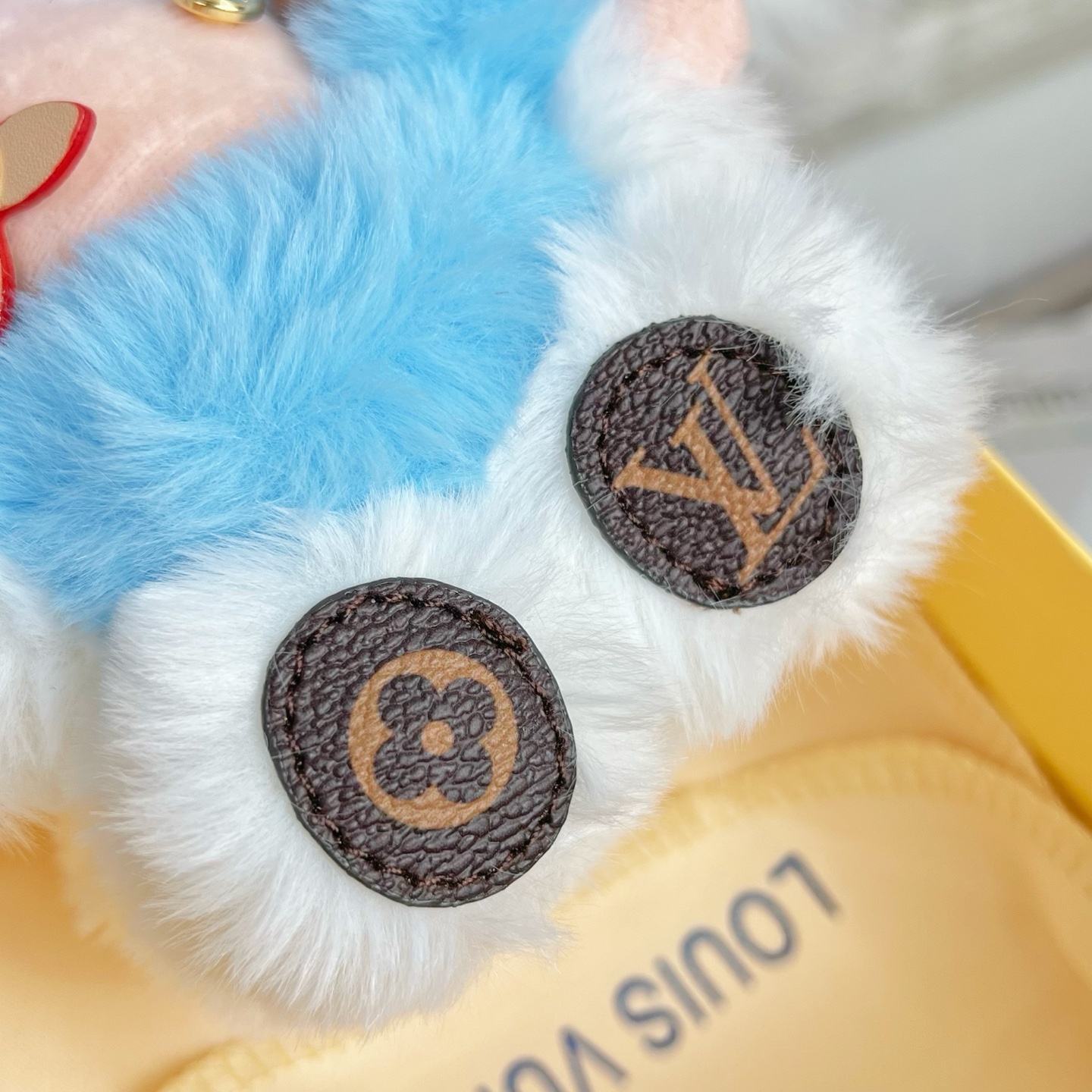 LV Small pendant