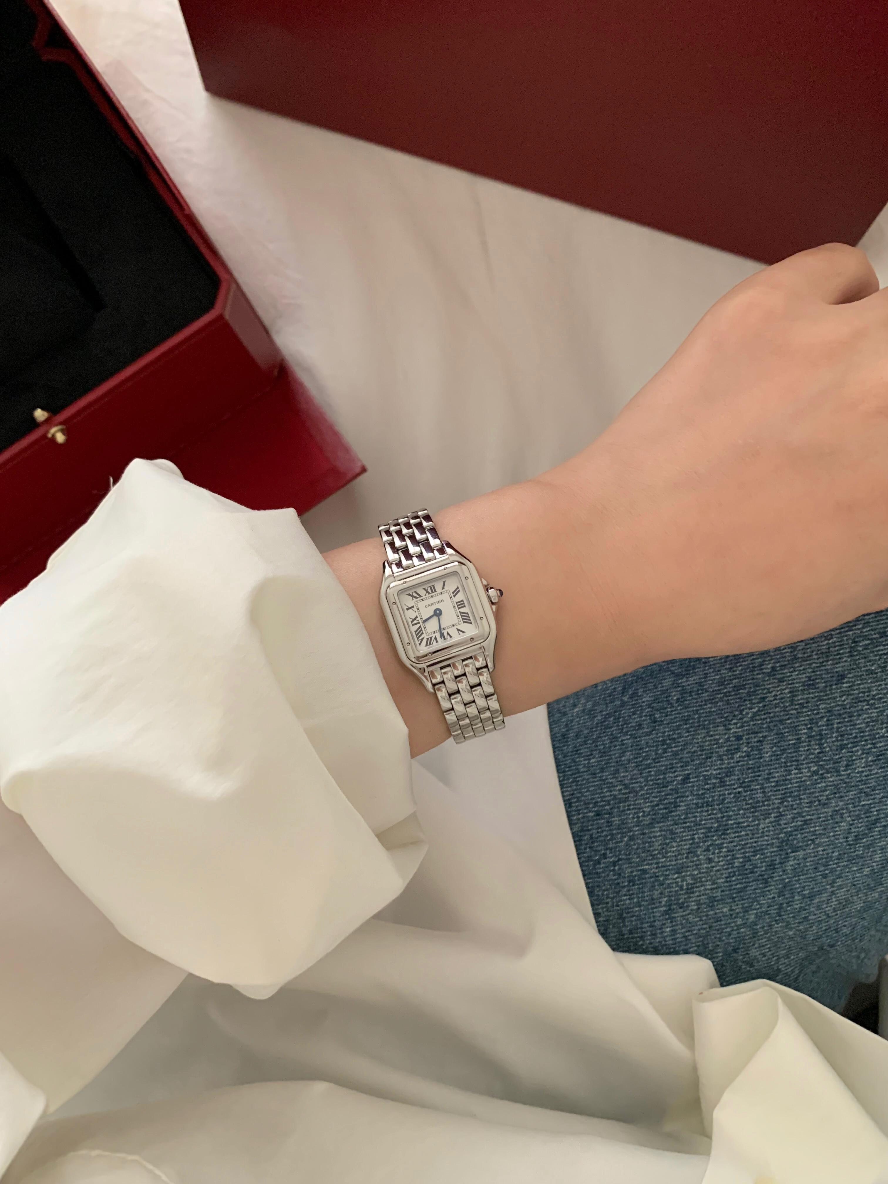 Ladies' watch