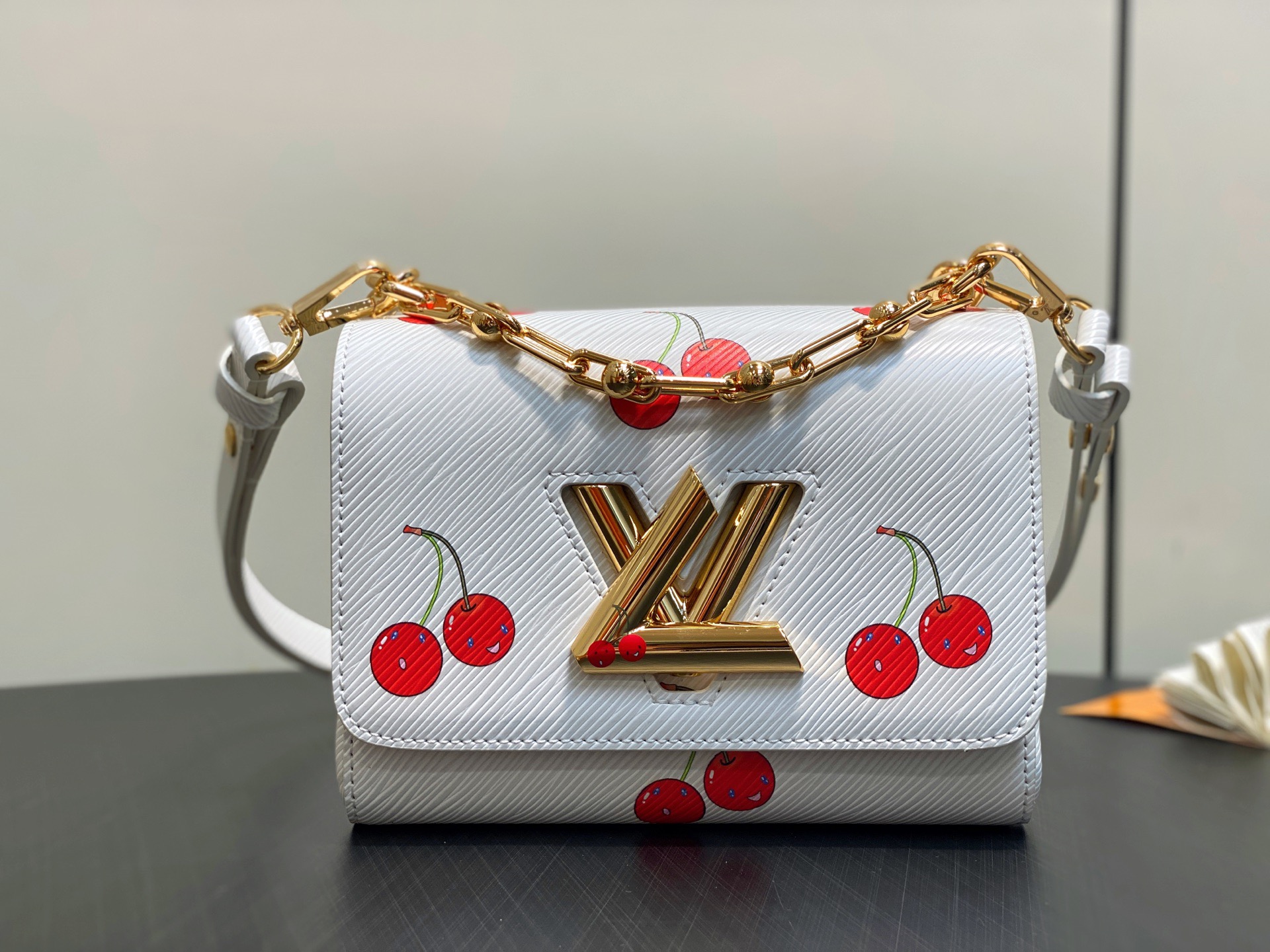 lv