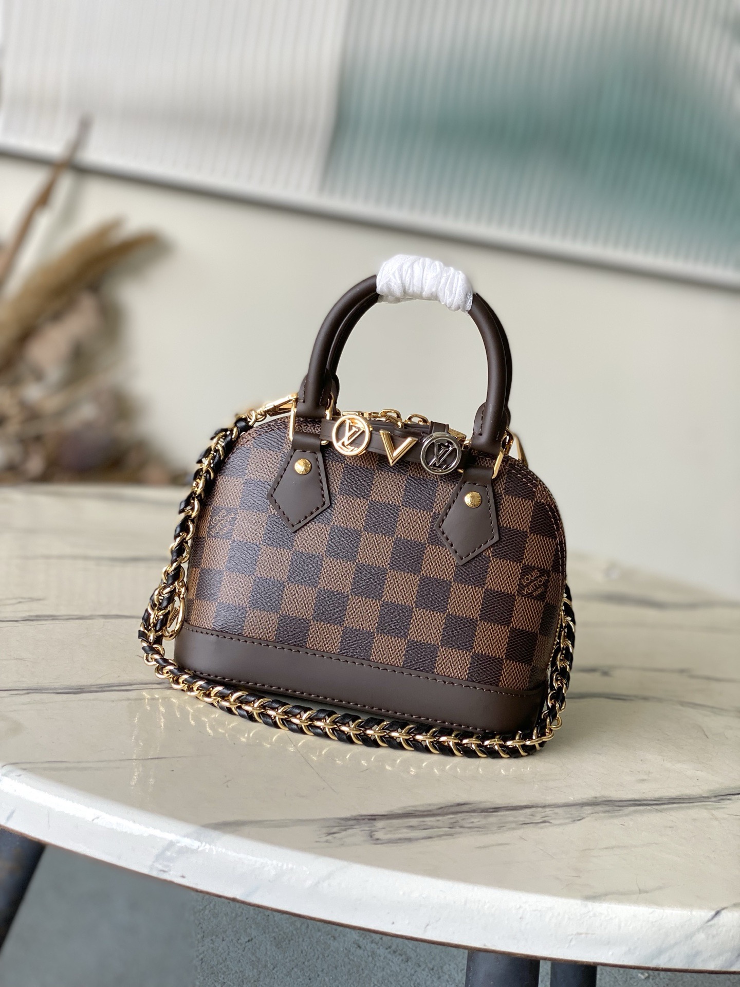 lv