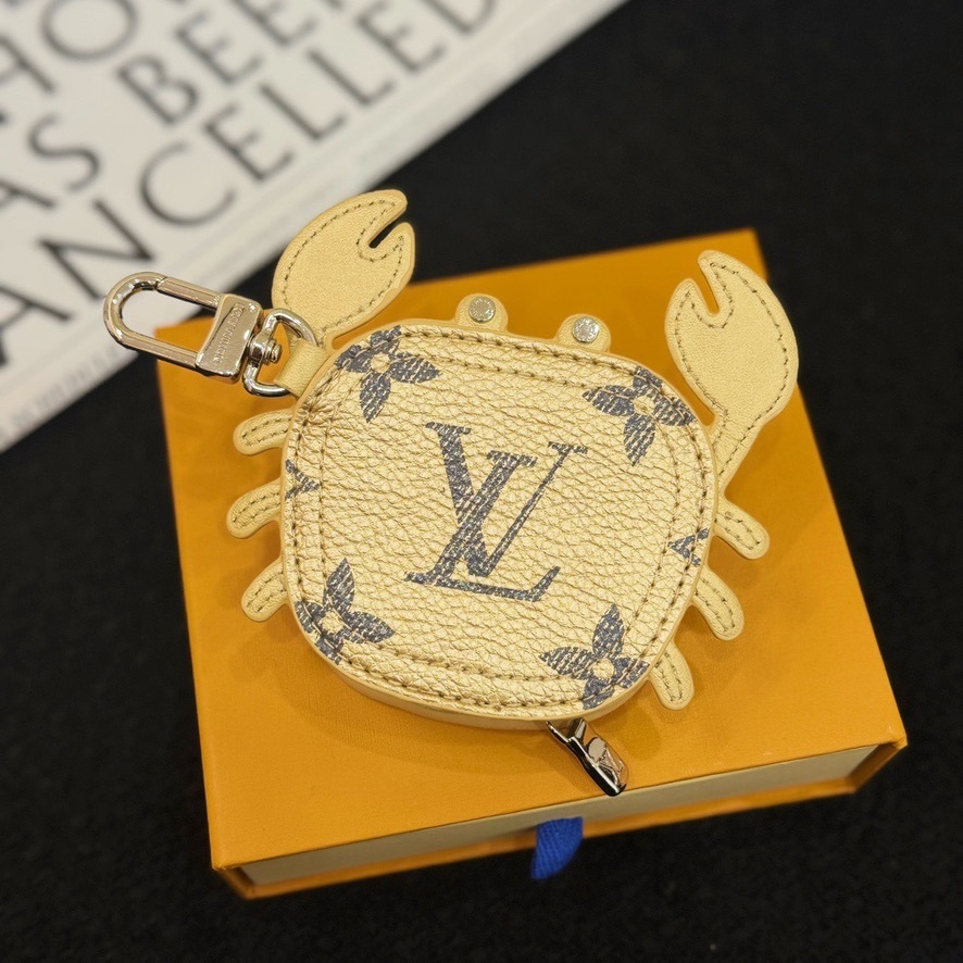 Small pendant