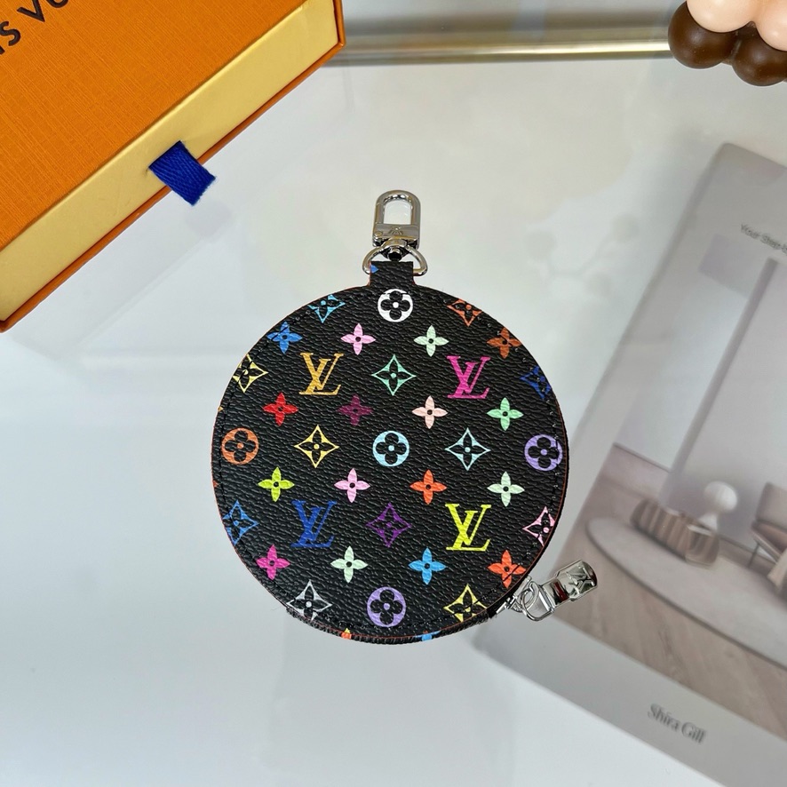 Small pendant