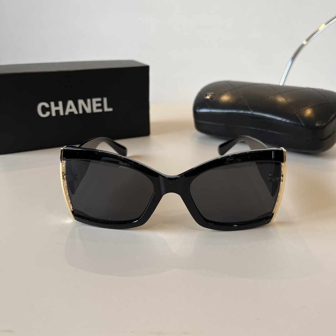 chanel--Sunglasses