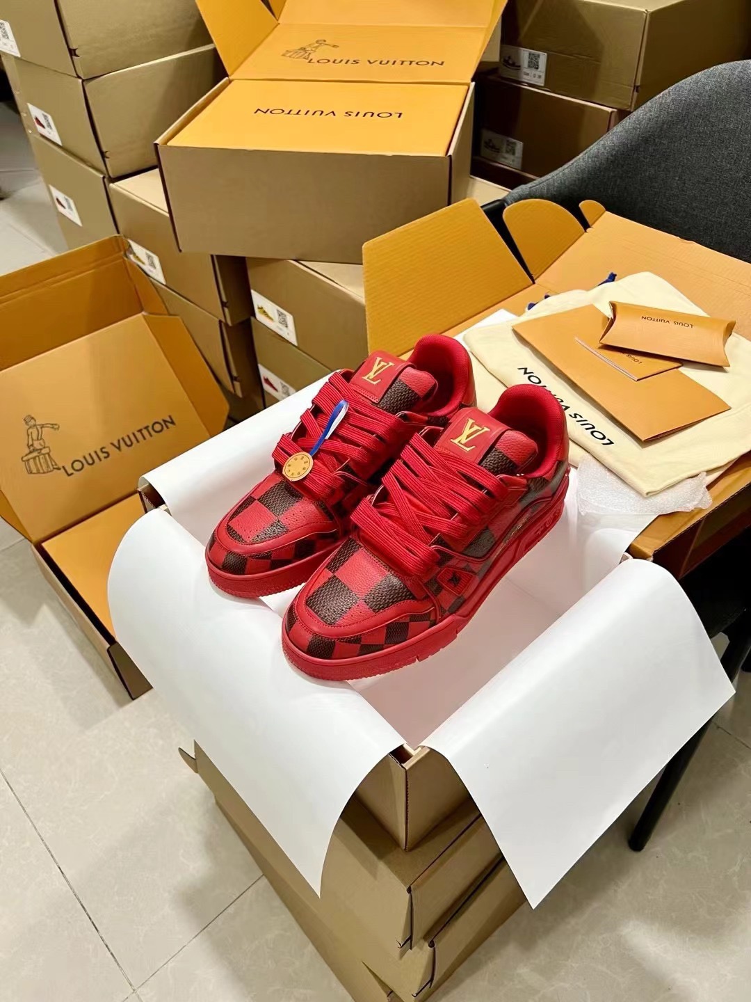 Men's shoes