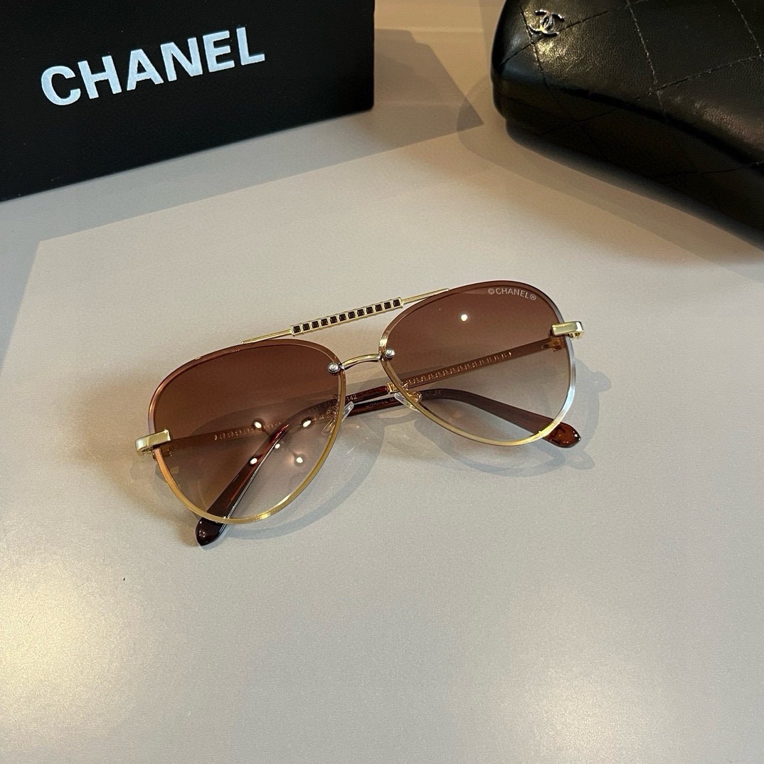 chanel--Sunglasses
