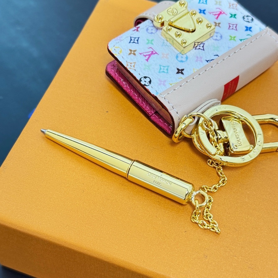 Small pendant