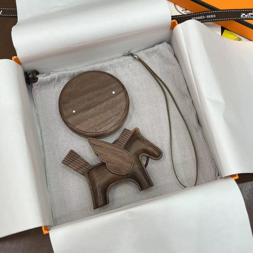 Small pendant