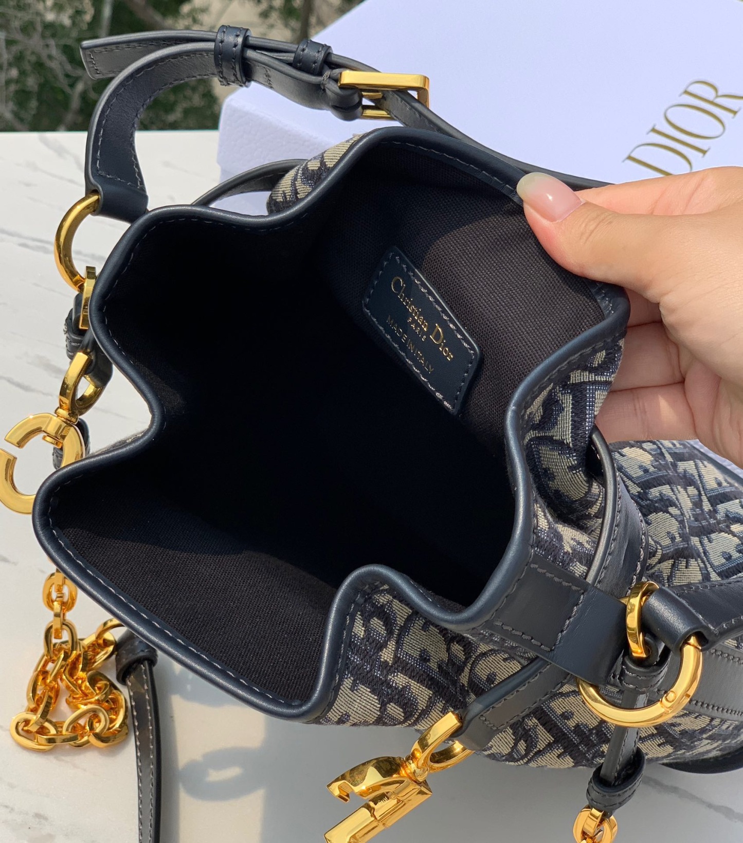 Dior