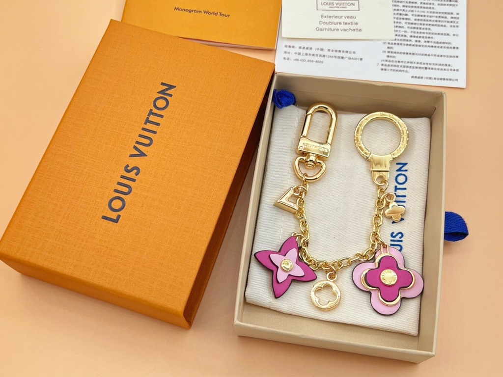 Small pendant