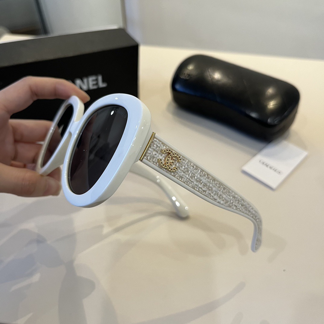 chanel--Sunglasses