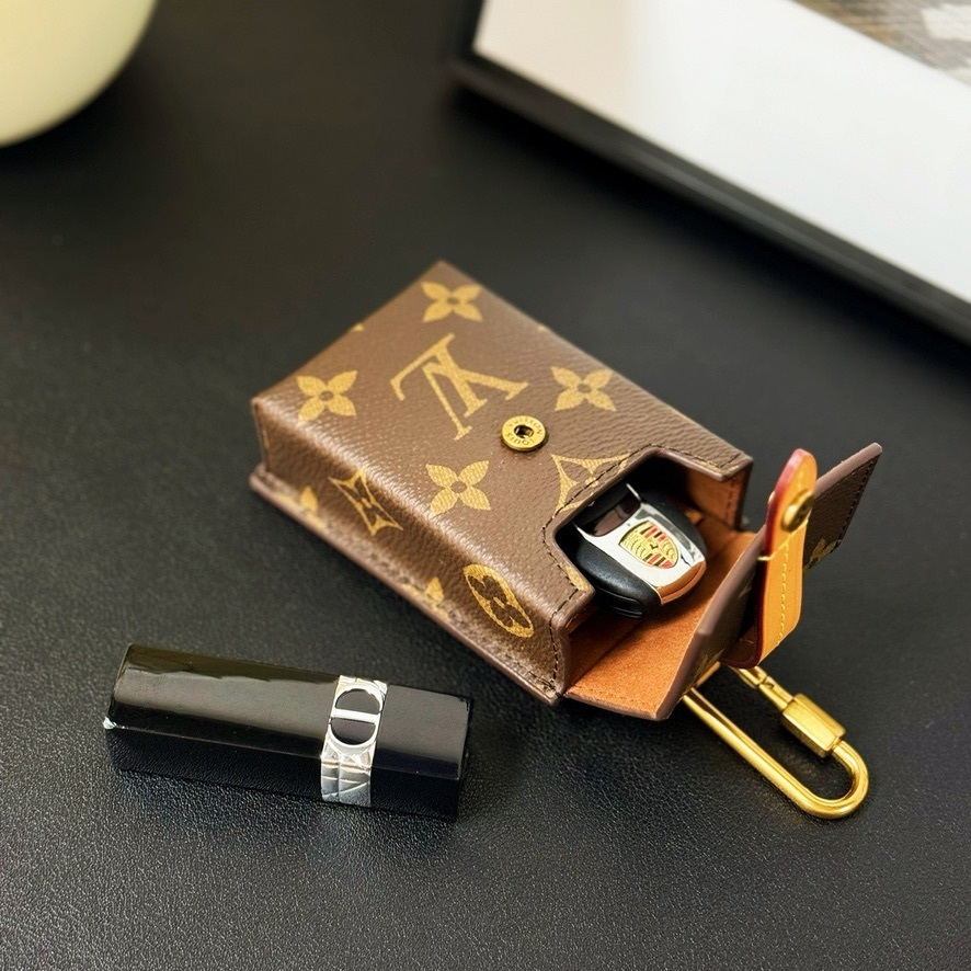 Small pendant