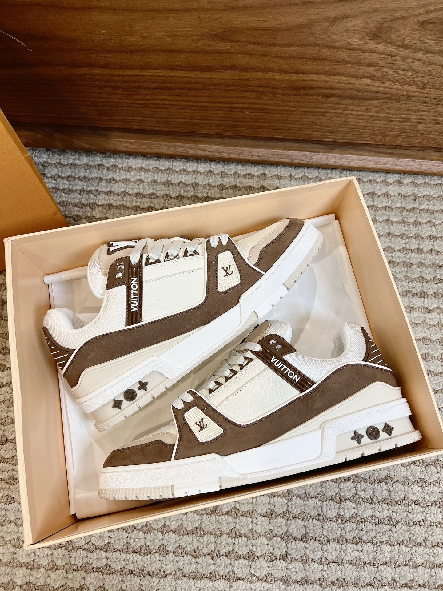 Men's shoes