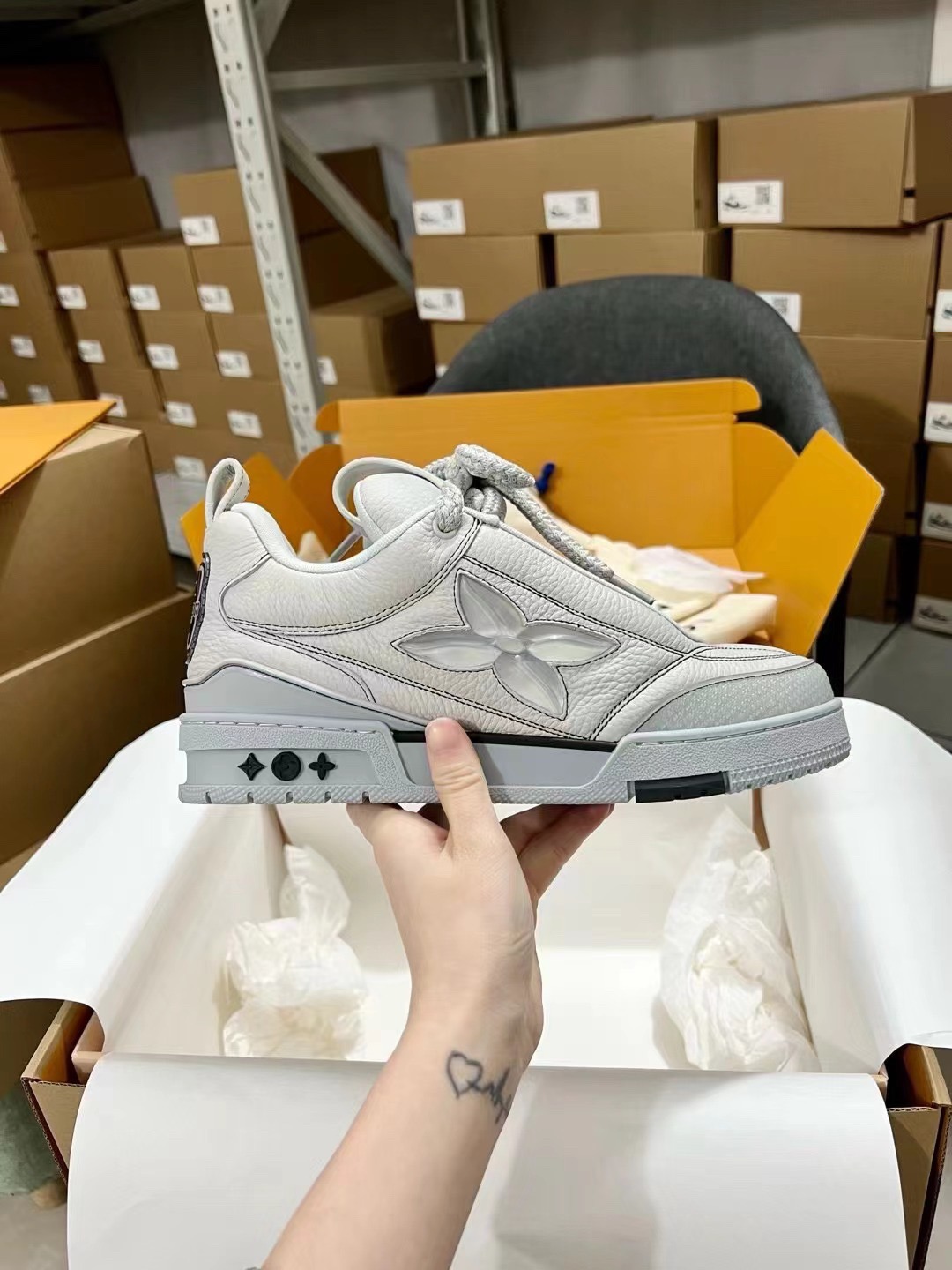 Men's shoes