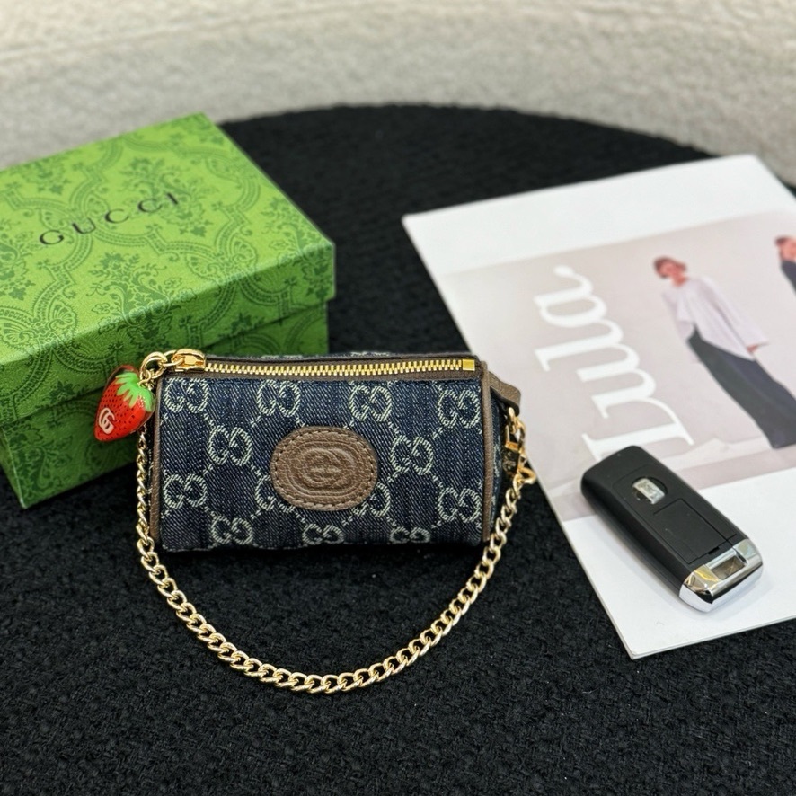 Small pendant