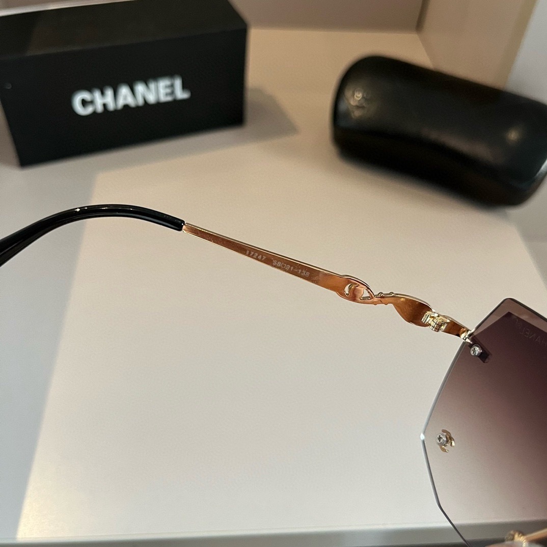chanel--Sunglasses