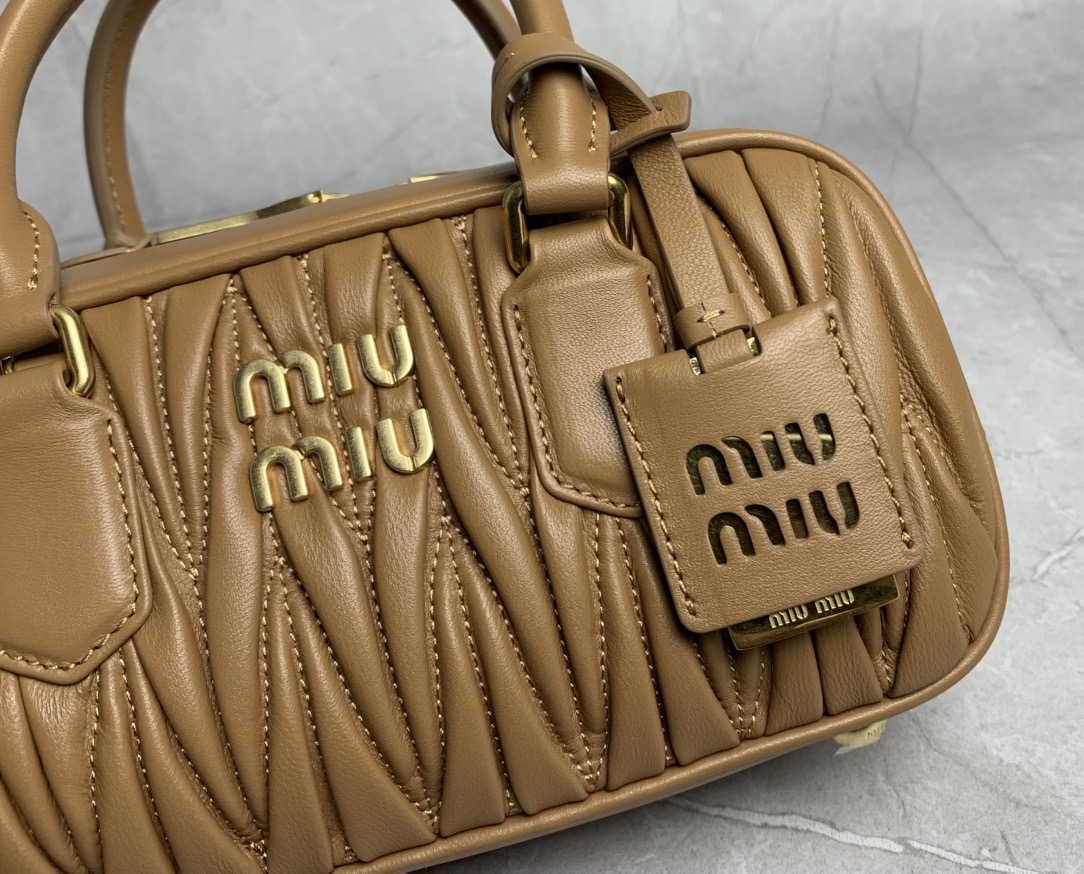 miumiu
