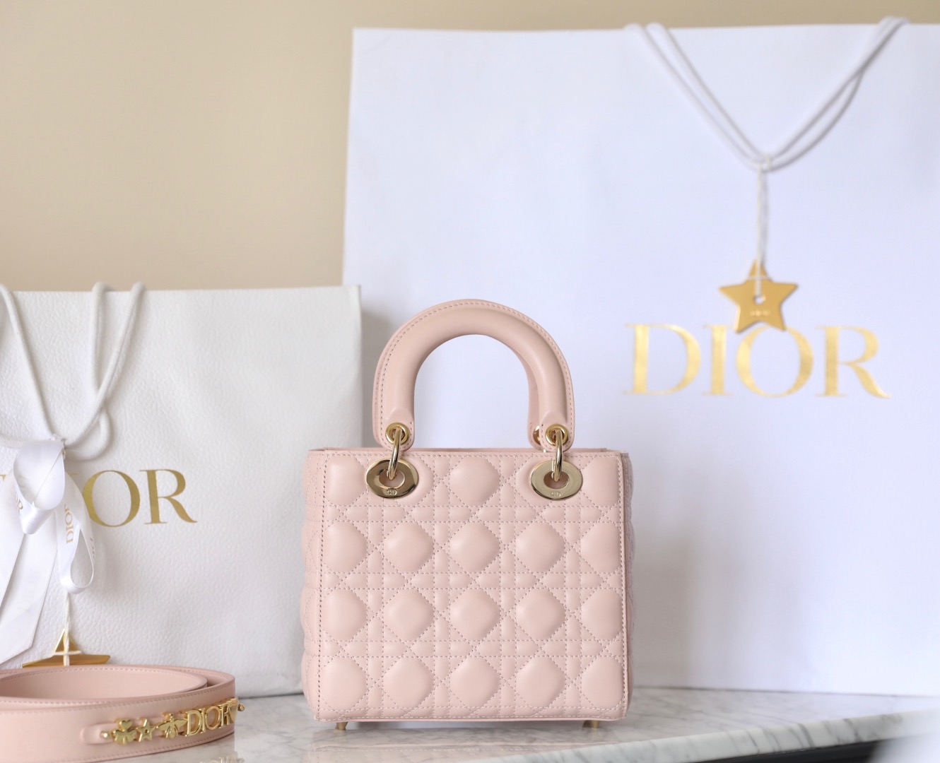 Dior