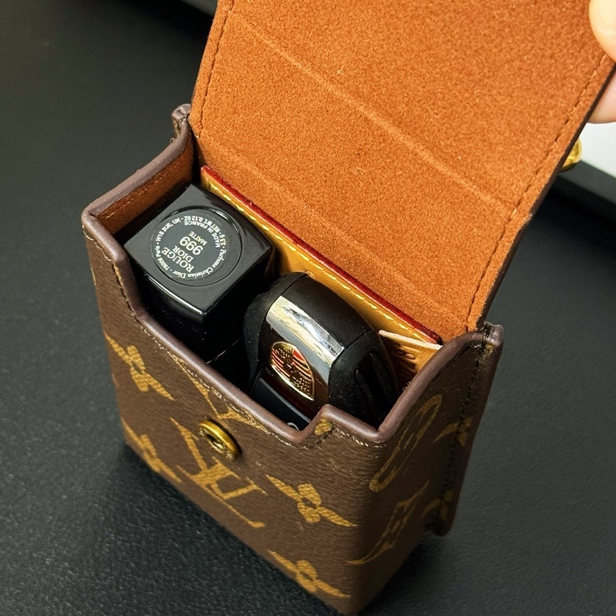 Small pendant