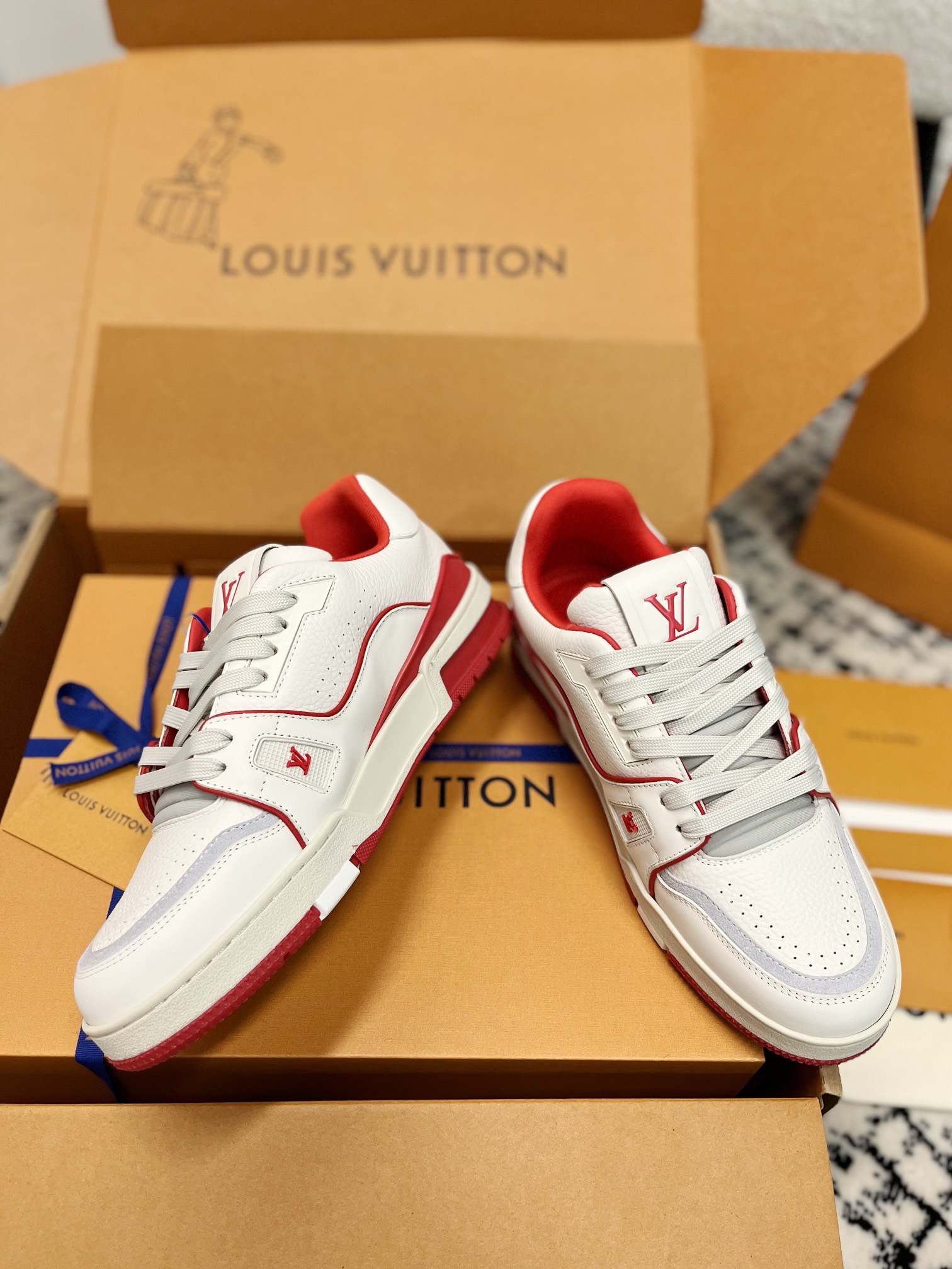 Men's shoes