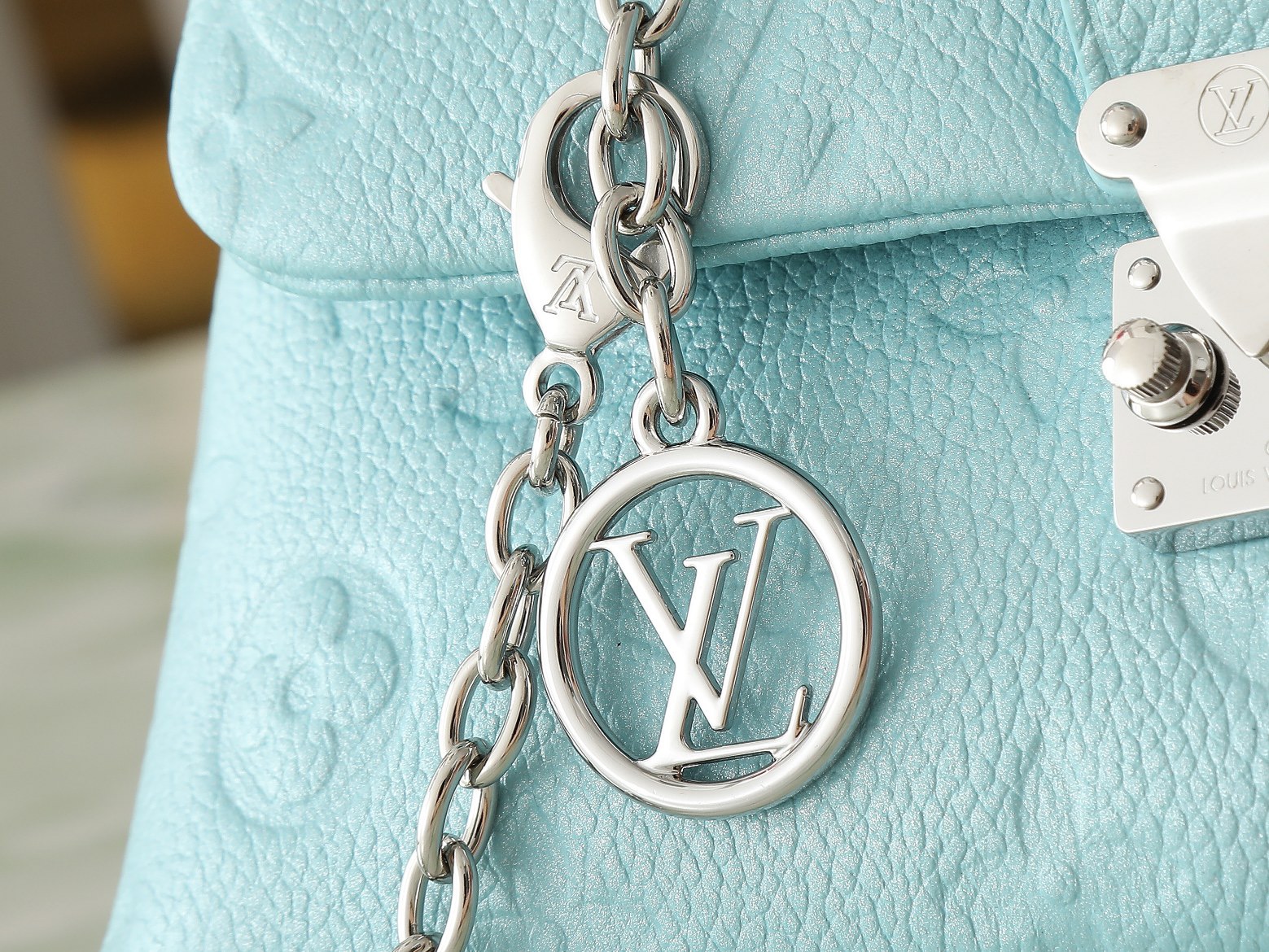 lv