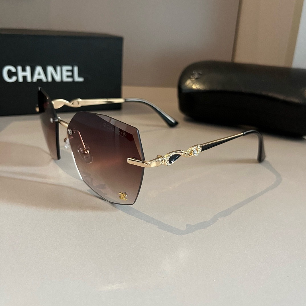 chanel--Sunglasses
