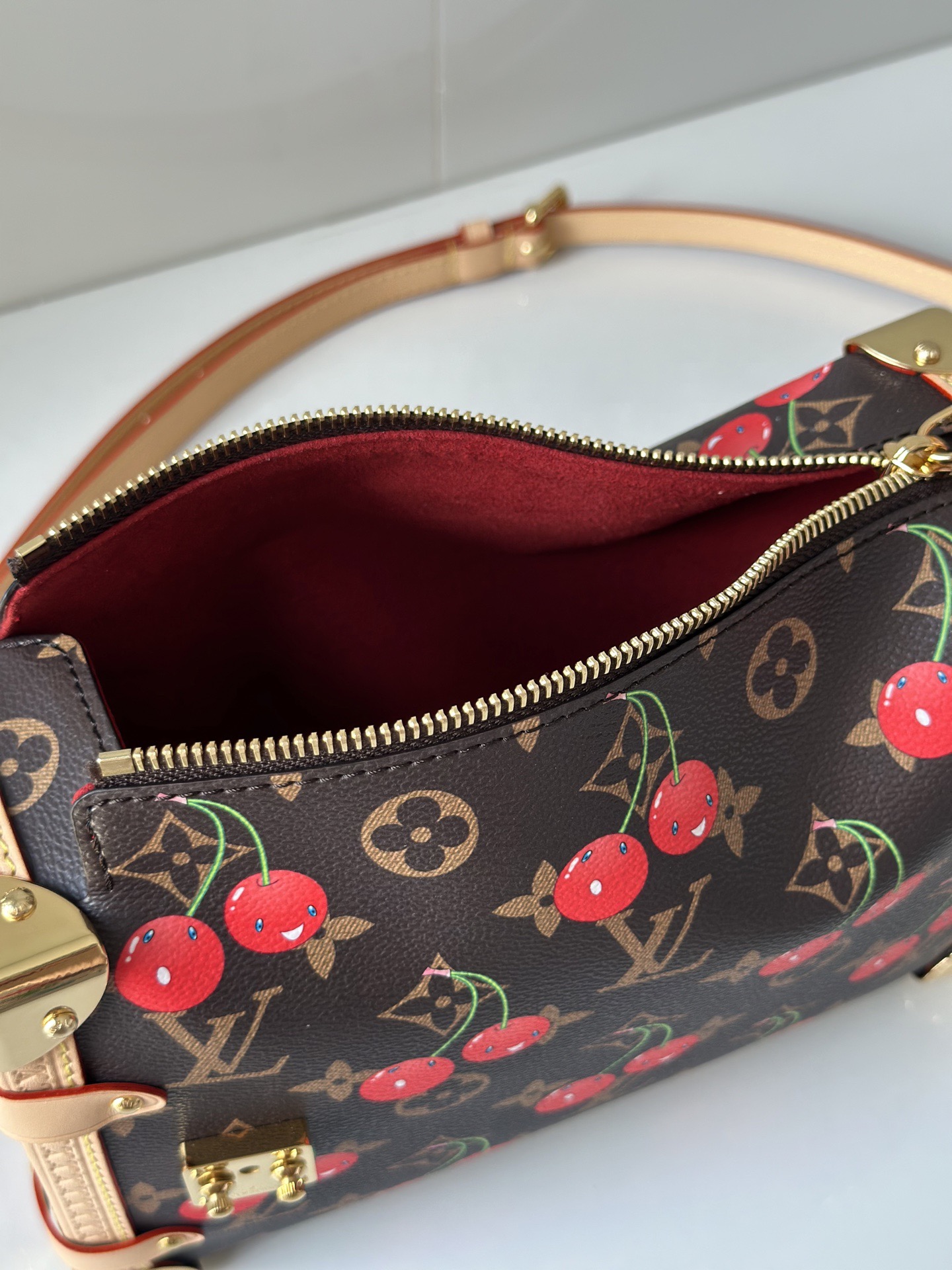lv