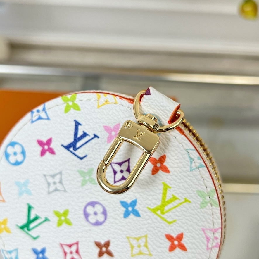 Small pendant