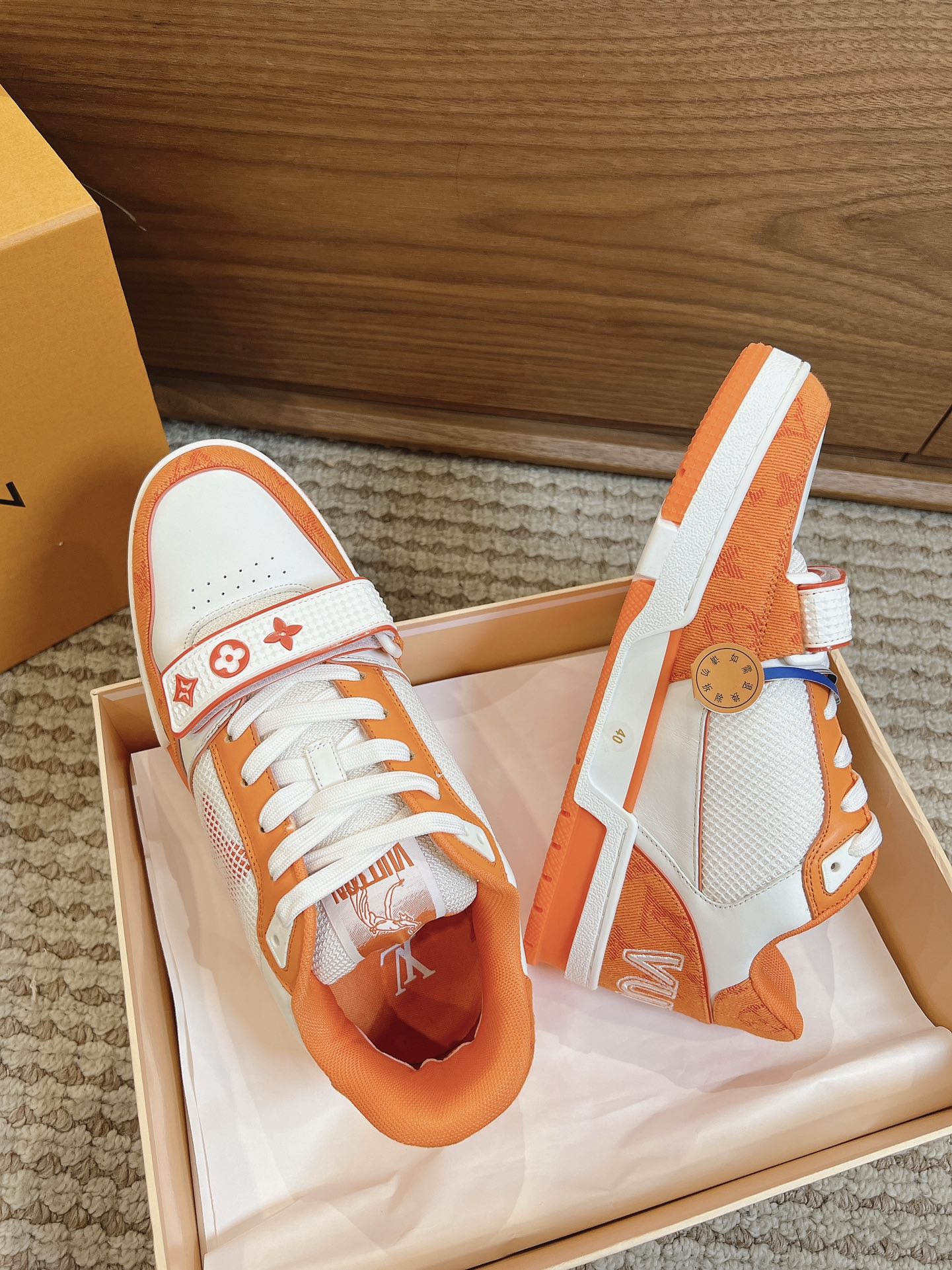 Men's shoes