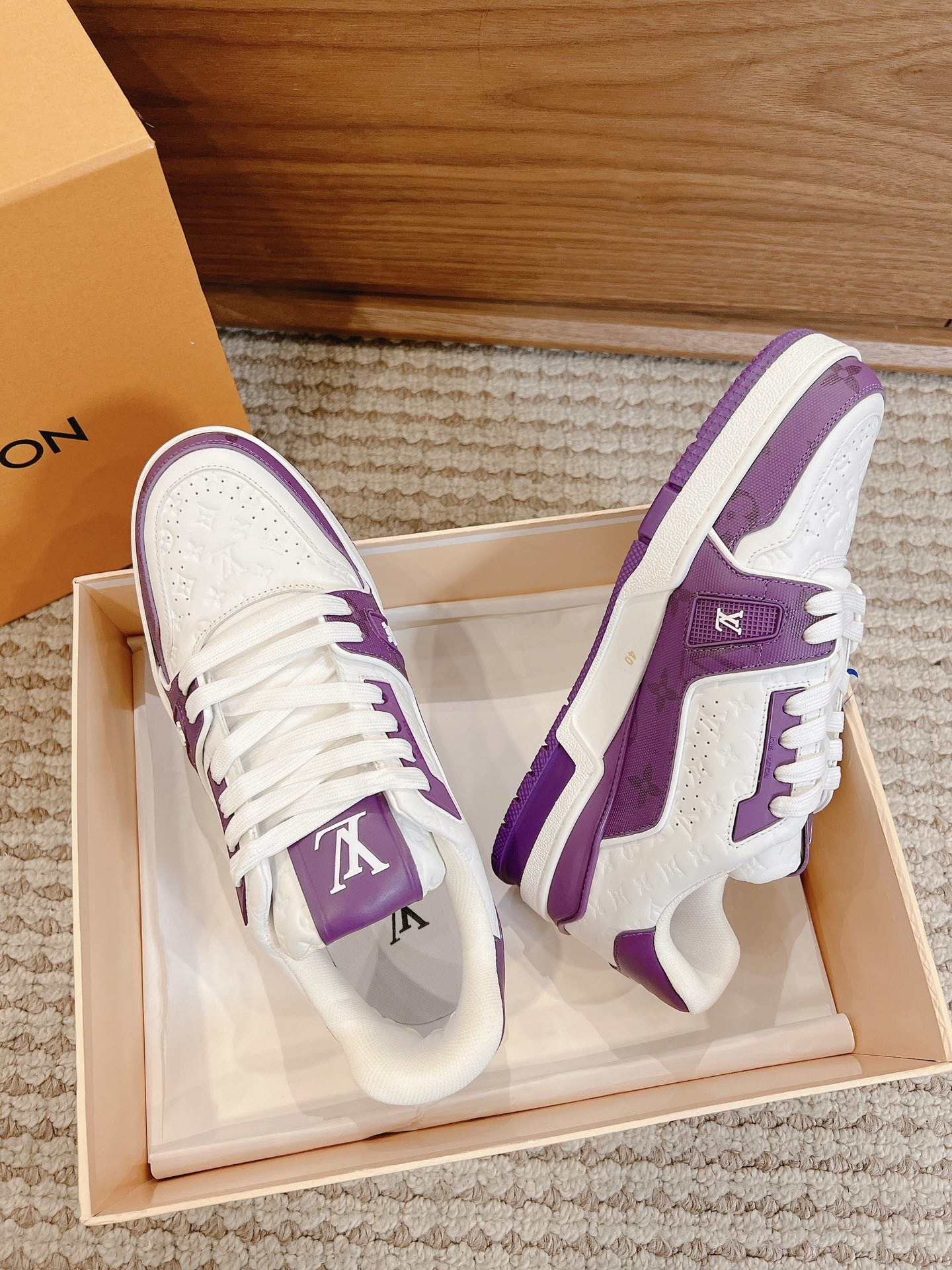 Men's shoes