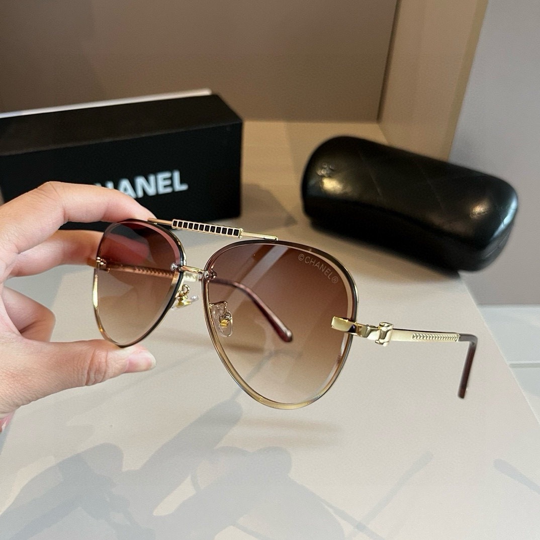 chanel--Sunglasses