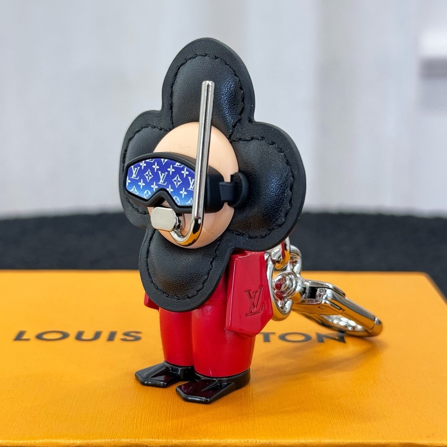 Small pendant