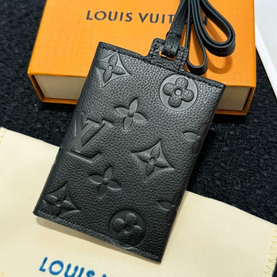 Small pendant