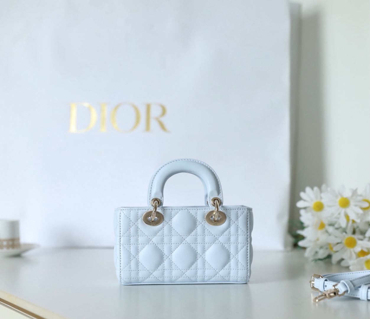 Dior