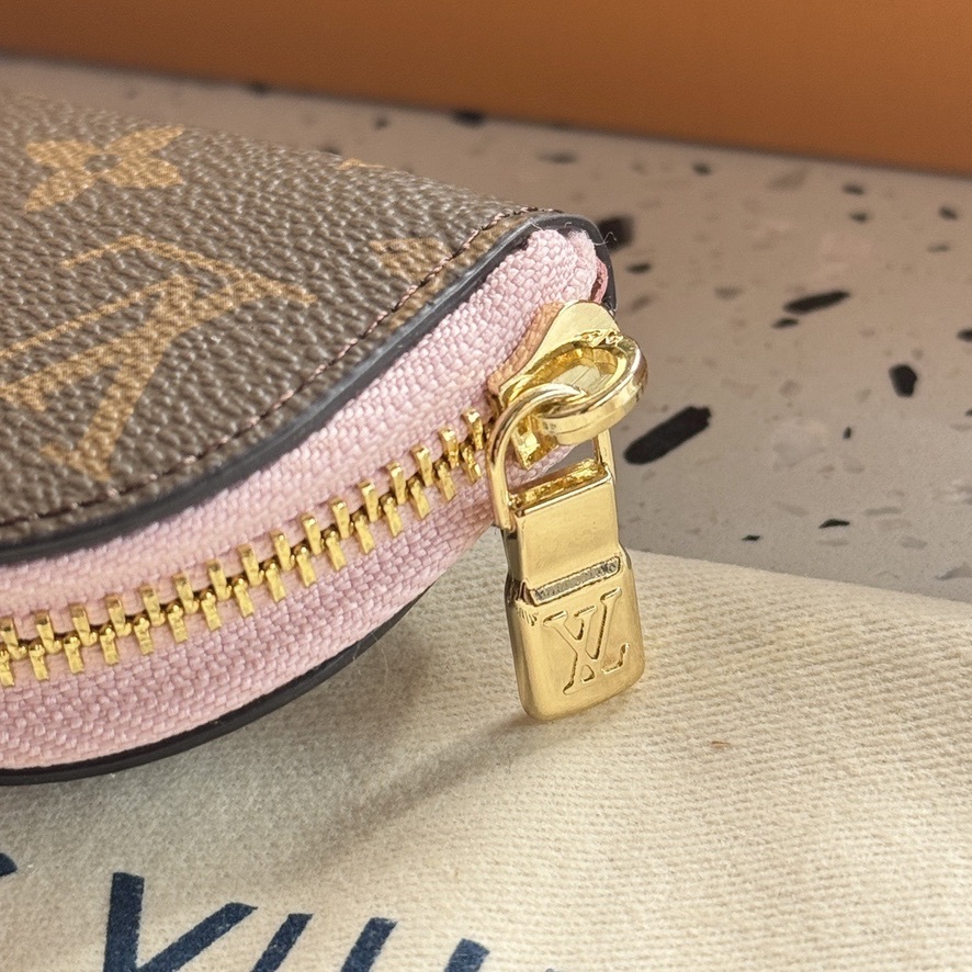 Small pendant