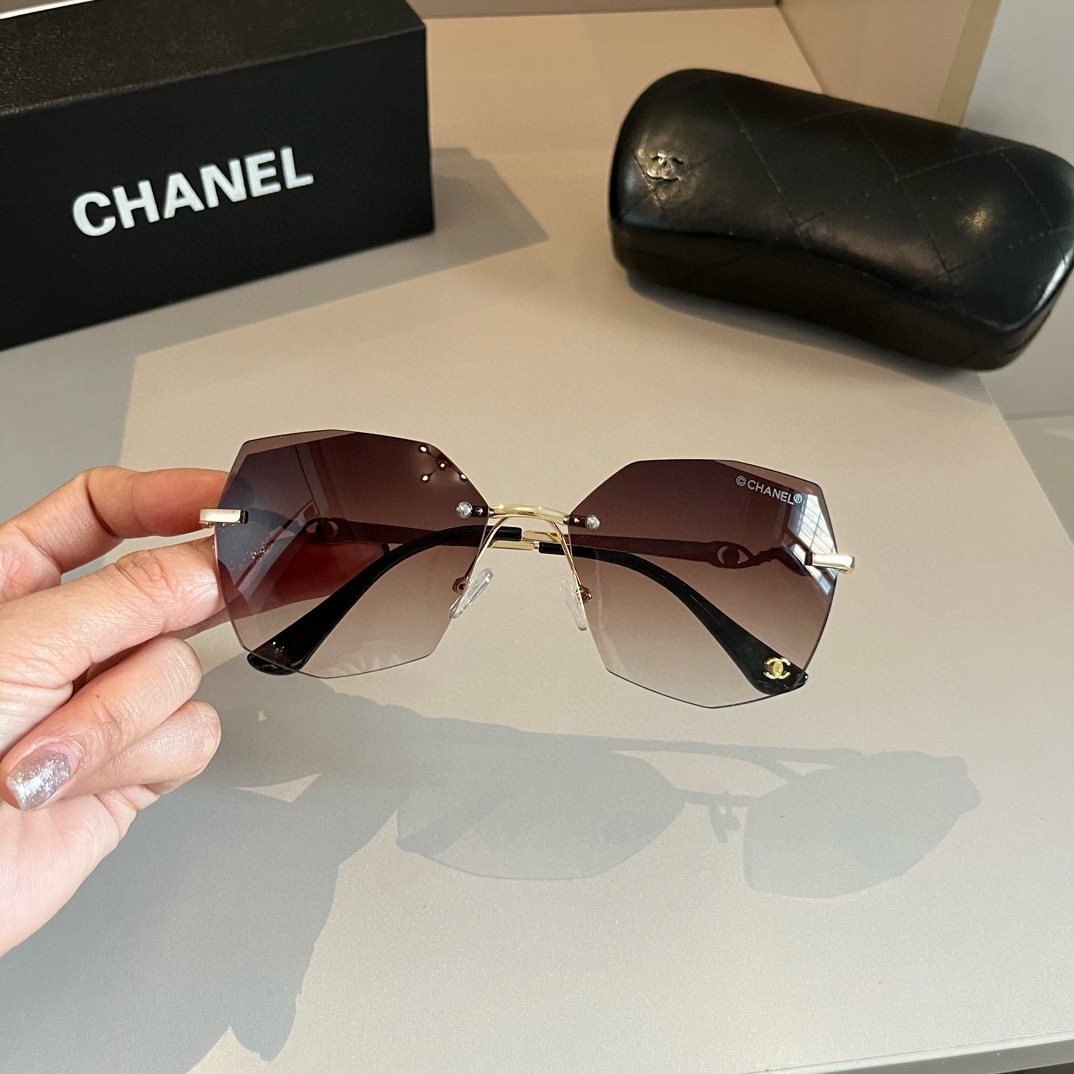 chanel--Sunglasses