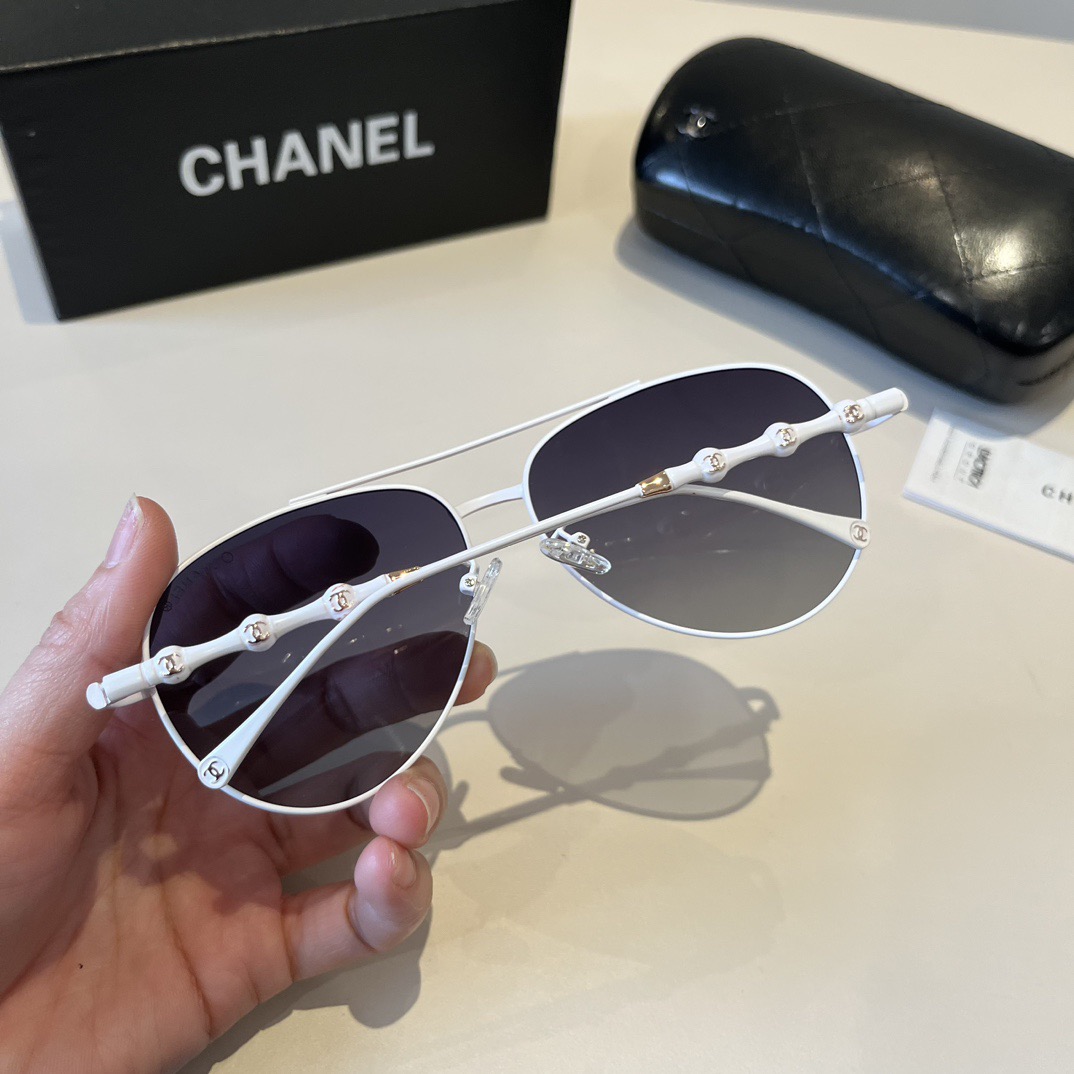 chanel--Sunglasses