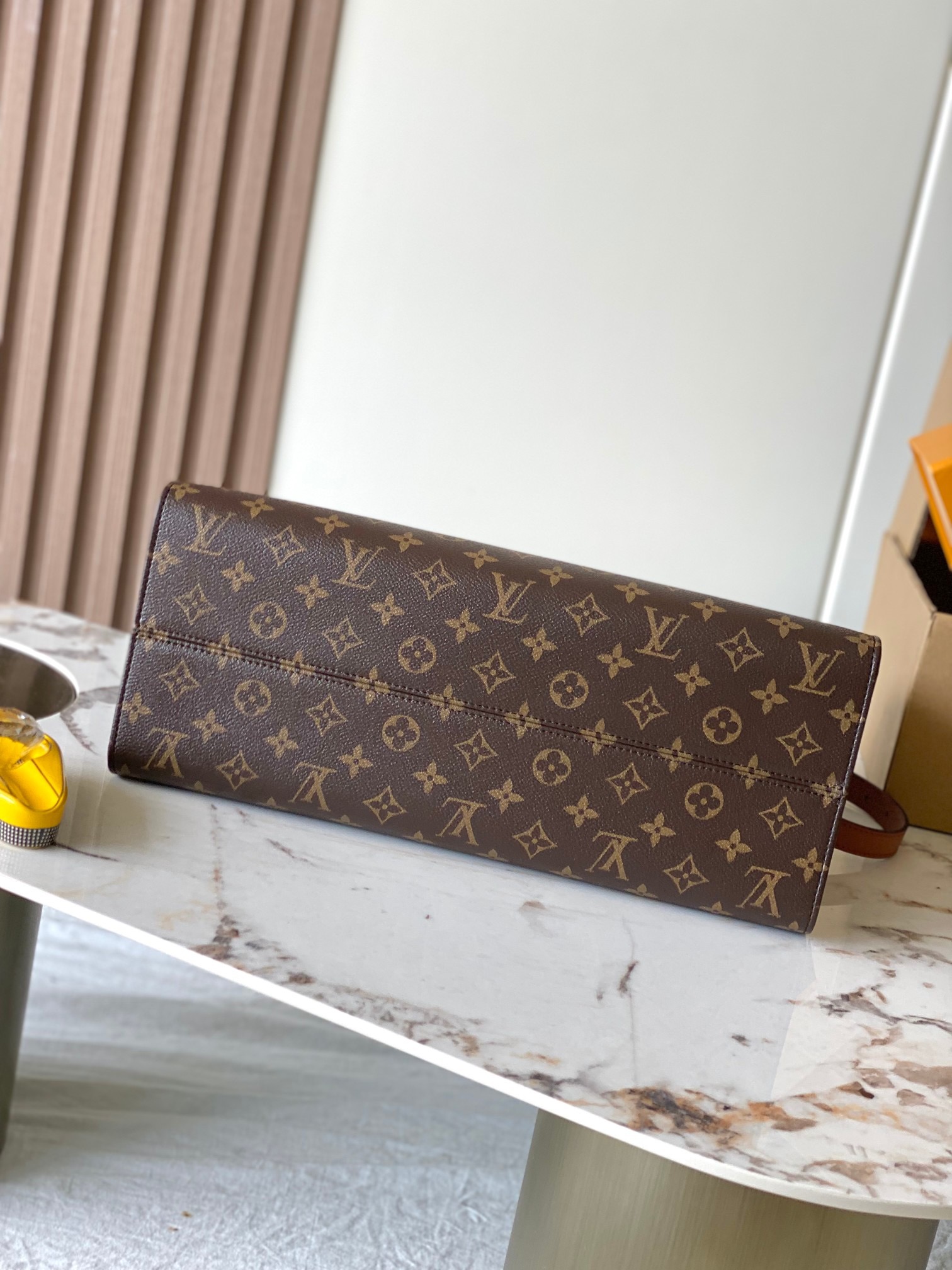 lv