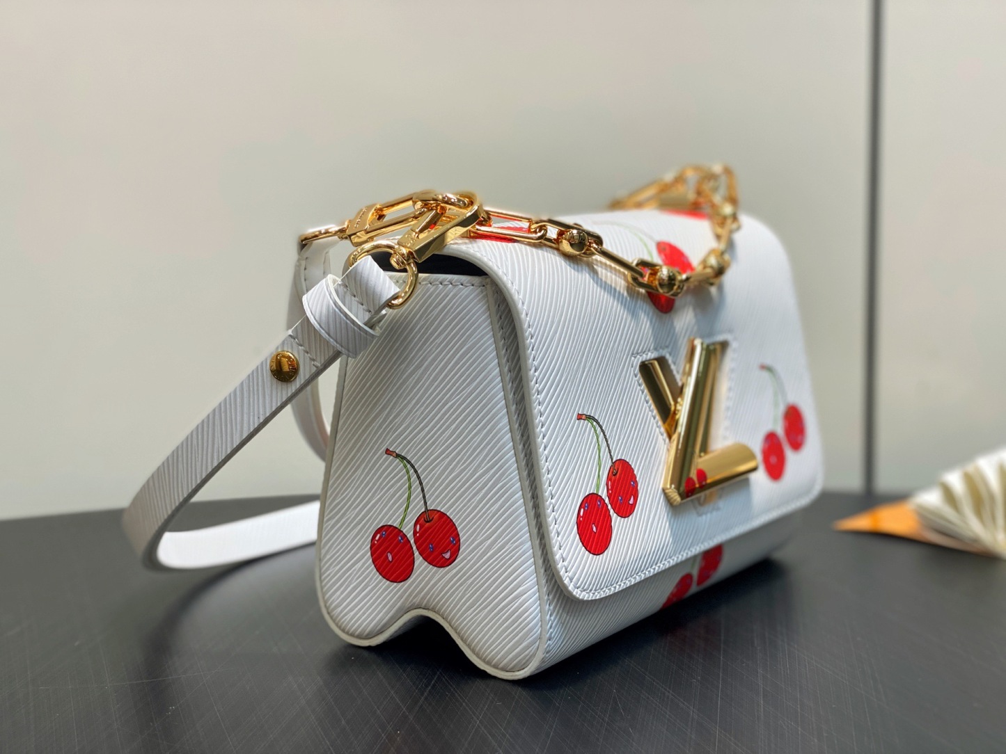lv